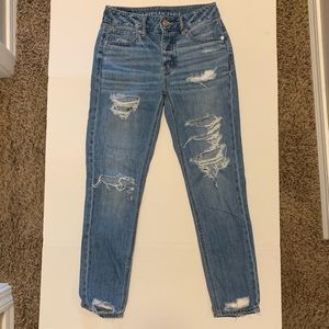 American Eagle Outfitters Ripped Boyfriend Jeans
